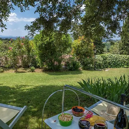 I Mandorli 8, Emma Villa Cortona