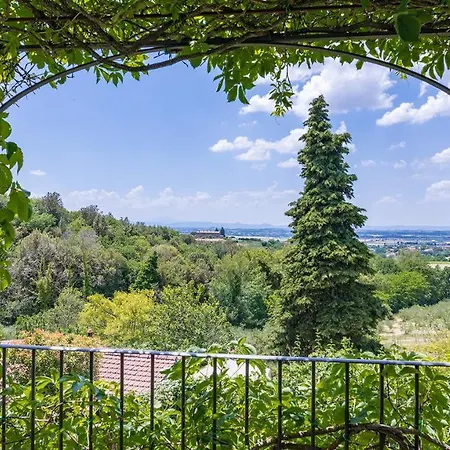 Villa I Mandorli 8, Emma