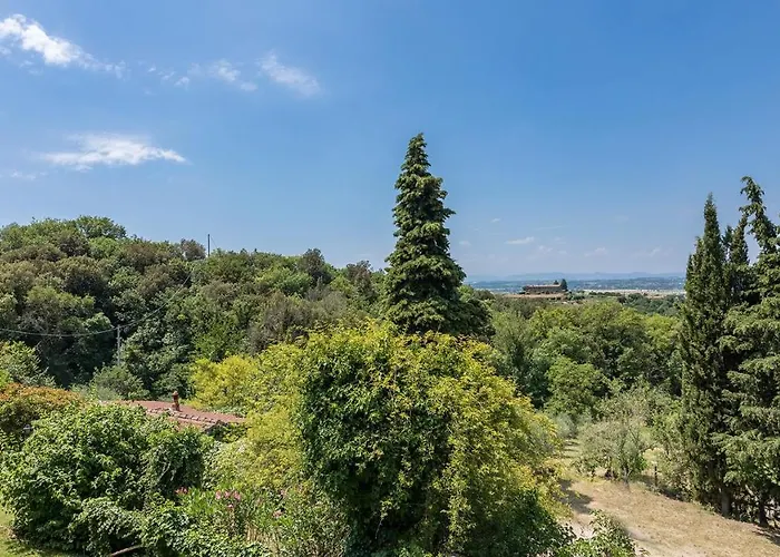 I Mandorli 8, Emma Вилла