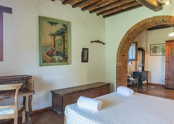 Villa I Mandorli 8, Emma Cortona