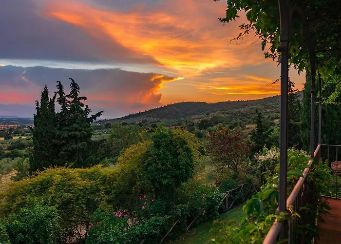 I Mandorli 8, Emma Вилла