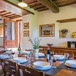 Villa I Mandorli 8, Emma *