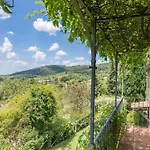 Villa I Mandorli 8, Emma *